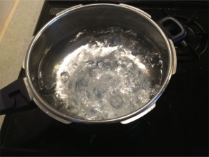 ポリ袋レシピ：湯を沸騰させる